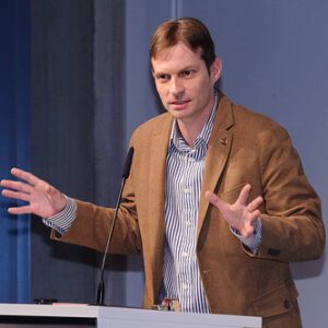 Srda Popovic Lecturing Lynn Cowles KOOP 91.7 FM - Austin's Community Radio